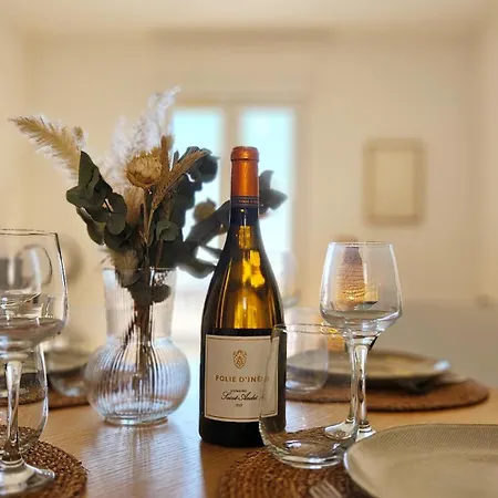 Charming One Bedroom With Panoramic View Апартаменты