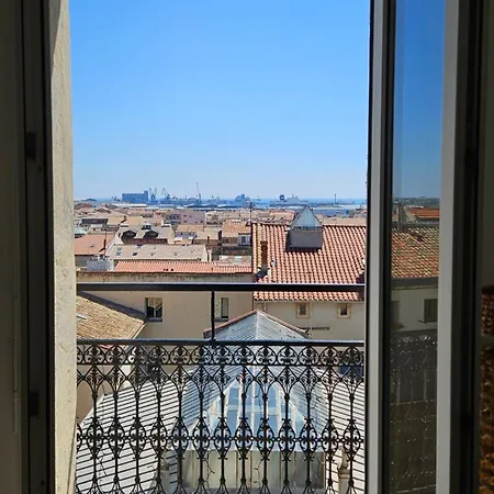 Апартаменты Charming One Bedroom With Panoramic View