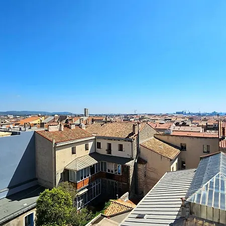 Charming One Bedroom With Panoramic View Апартаменты Сет