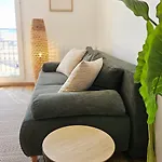 Lägenhet Charming One Bedroom With Panoramic View