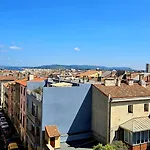 Charming One Bedroom With Panoramic View Lägenhet *