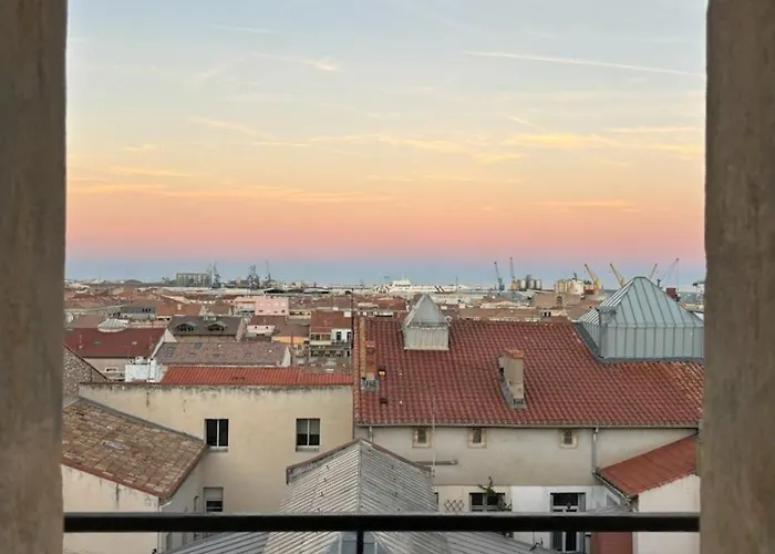 Charming One Bedroom With Panoramic View Apartment Sète