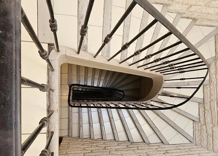 Apartment Charming One Bedroom With Panoramic View *
